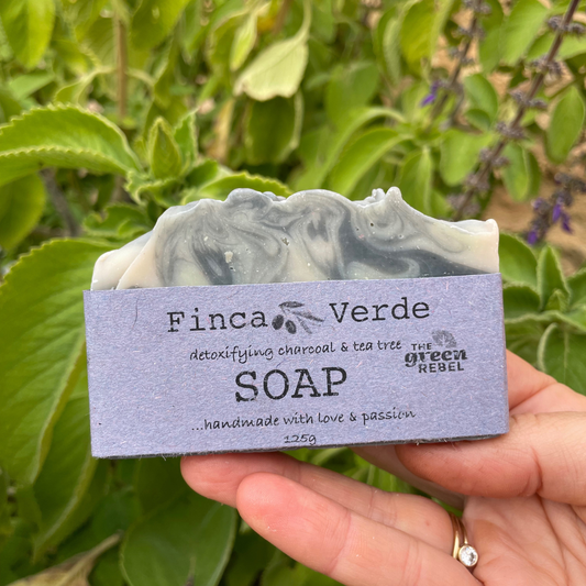 Tea tree & Activated charcoal